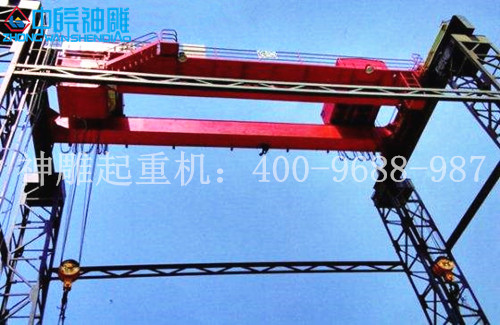 電動雙梁吊鉤橋式起重機(jī)